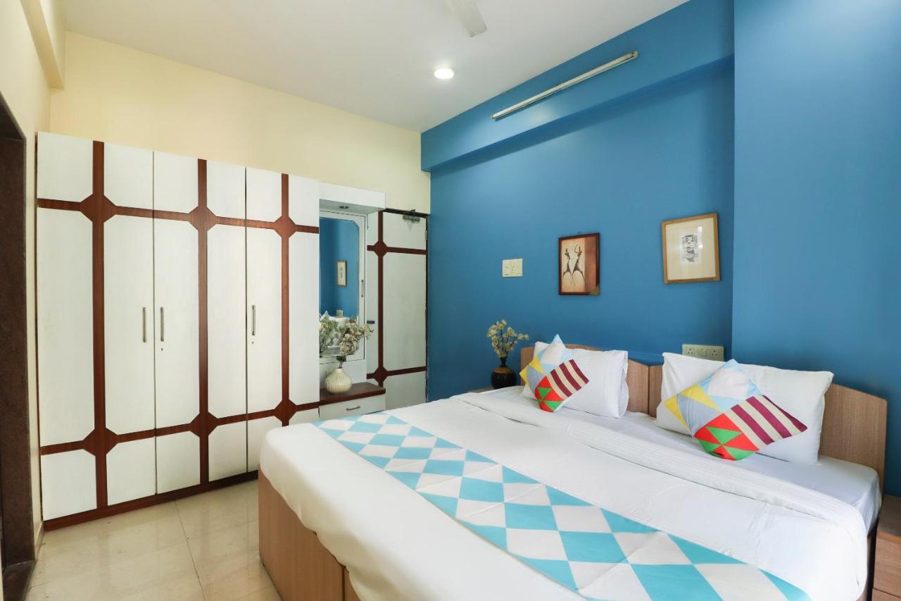 Oyo 79233 Hotel Hive Stays Kochi Bagian luar foto