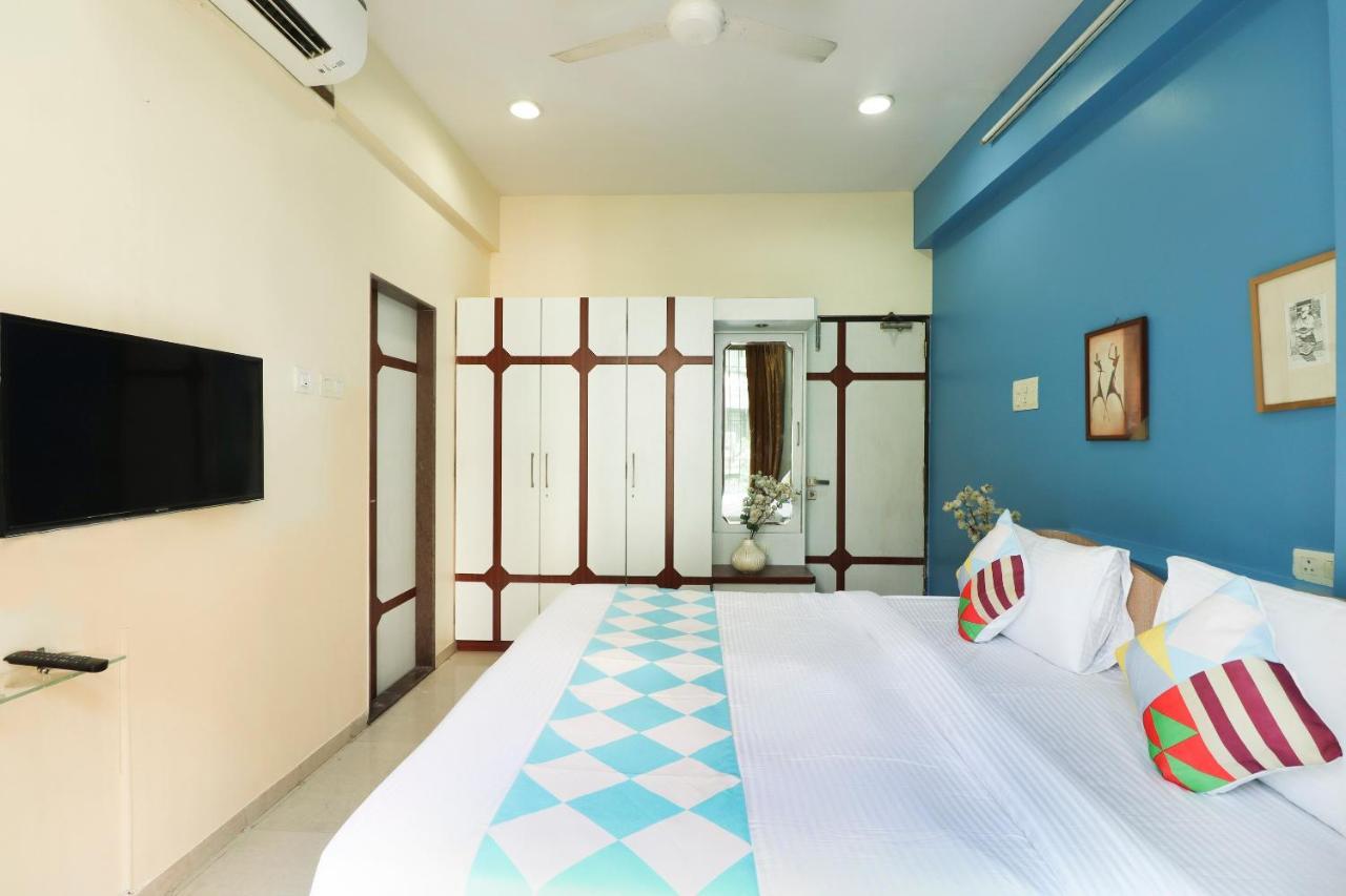 Oyo 79233 Hotel Hive Stays Kochi Bagian luar foto